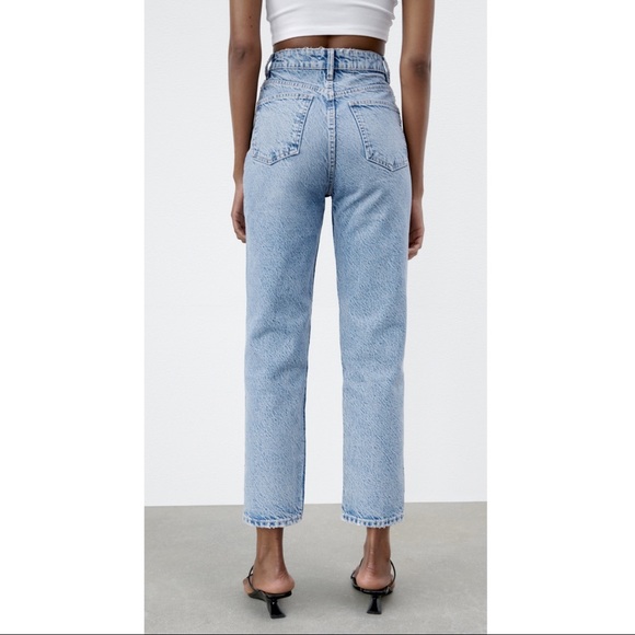Zara Mom Fit Jeans - Picture 2 of 4